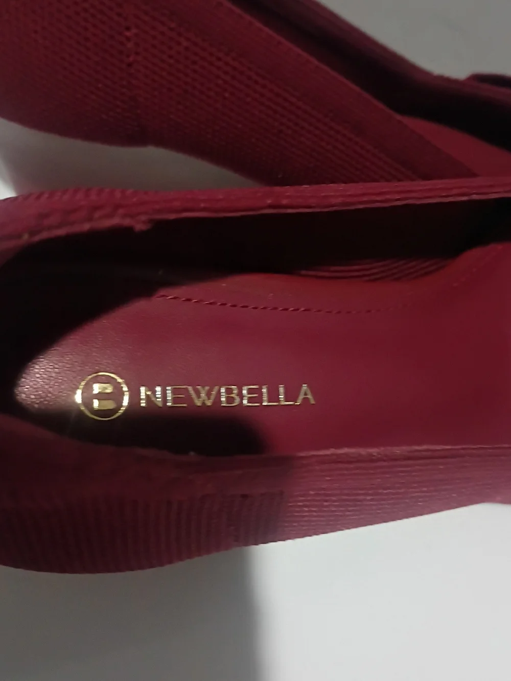 Elegant BURGUNDY Wedge Pumps with Pearl Bow Detail